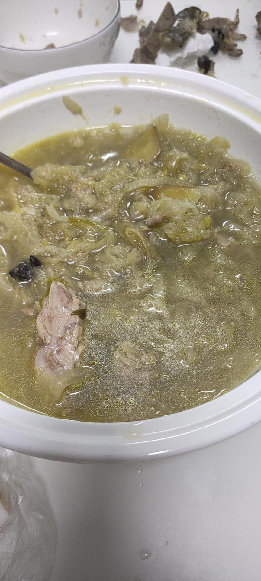 东北炖 之 大骨酸菜