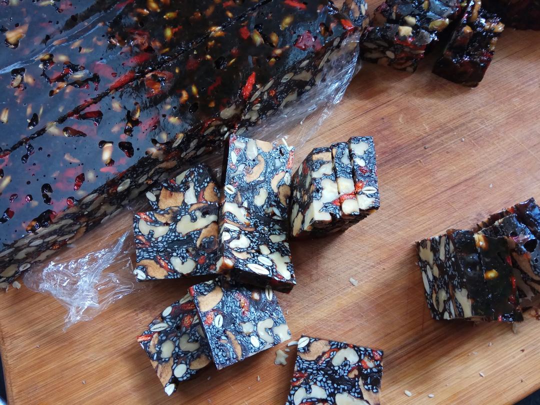 老爸的自制阿胶糕