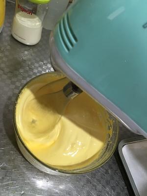 蛋黄小溶豆的做法 步骤1