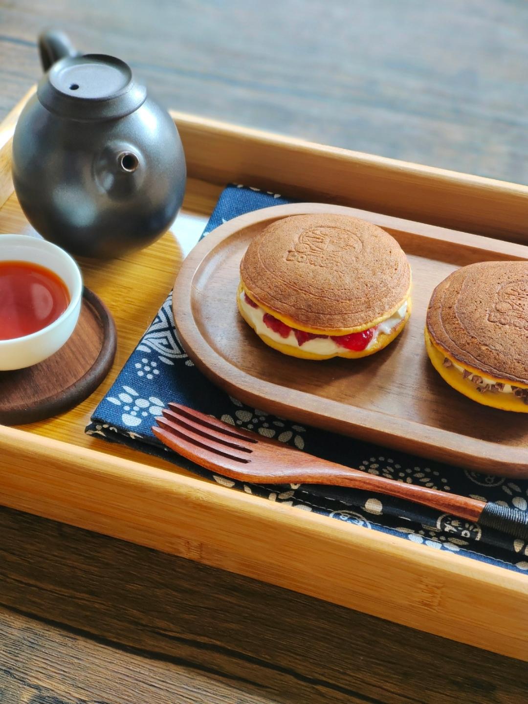 低碳下午茶！（生酮keto）低碳者都吃点啥-低碳生酮基础松饼！低碳生酮基础铜锣烧！儿童无糖无麸质辅食/零食！（椰子面粉、无油、扎实口感）～蛋香椰香满满！简单粗暴！懒人快手！