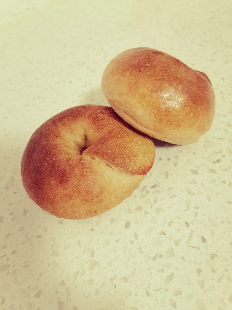 生椰拿铁乳酪贝果🥯浓郁咖啡🥥满口椰香