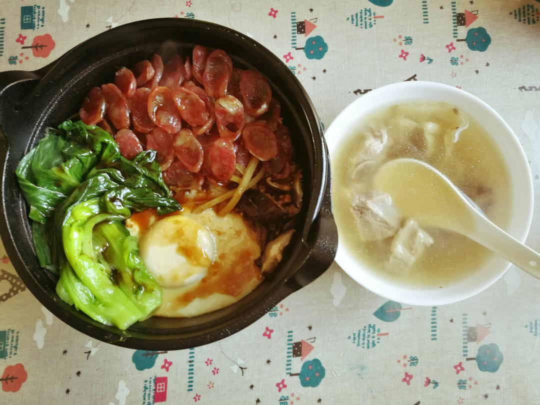 广式腊肠煲仔饭的做法