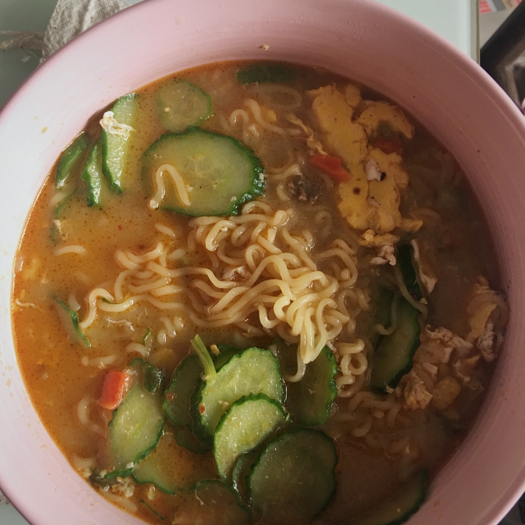 满足食欲的深夜秘密 森系浓香泡面