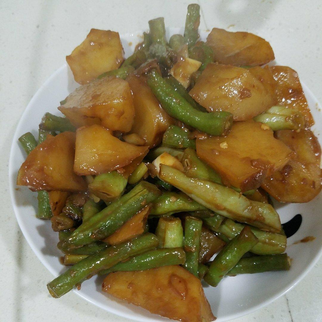 土豆炖豆角