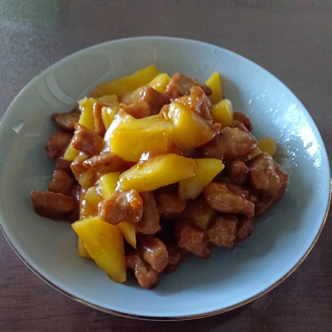 秘制菠萝咕噜肉（绝对好吃）