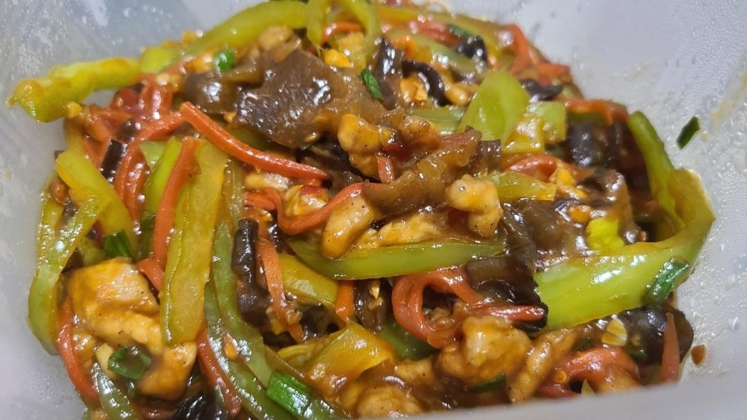 鱼香肉丝（下饭家常菜）