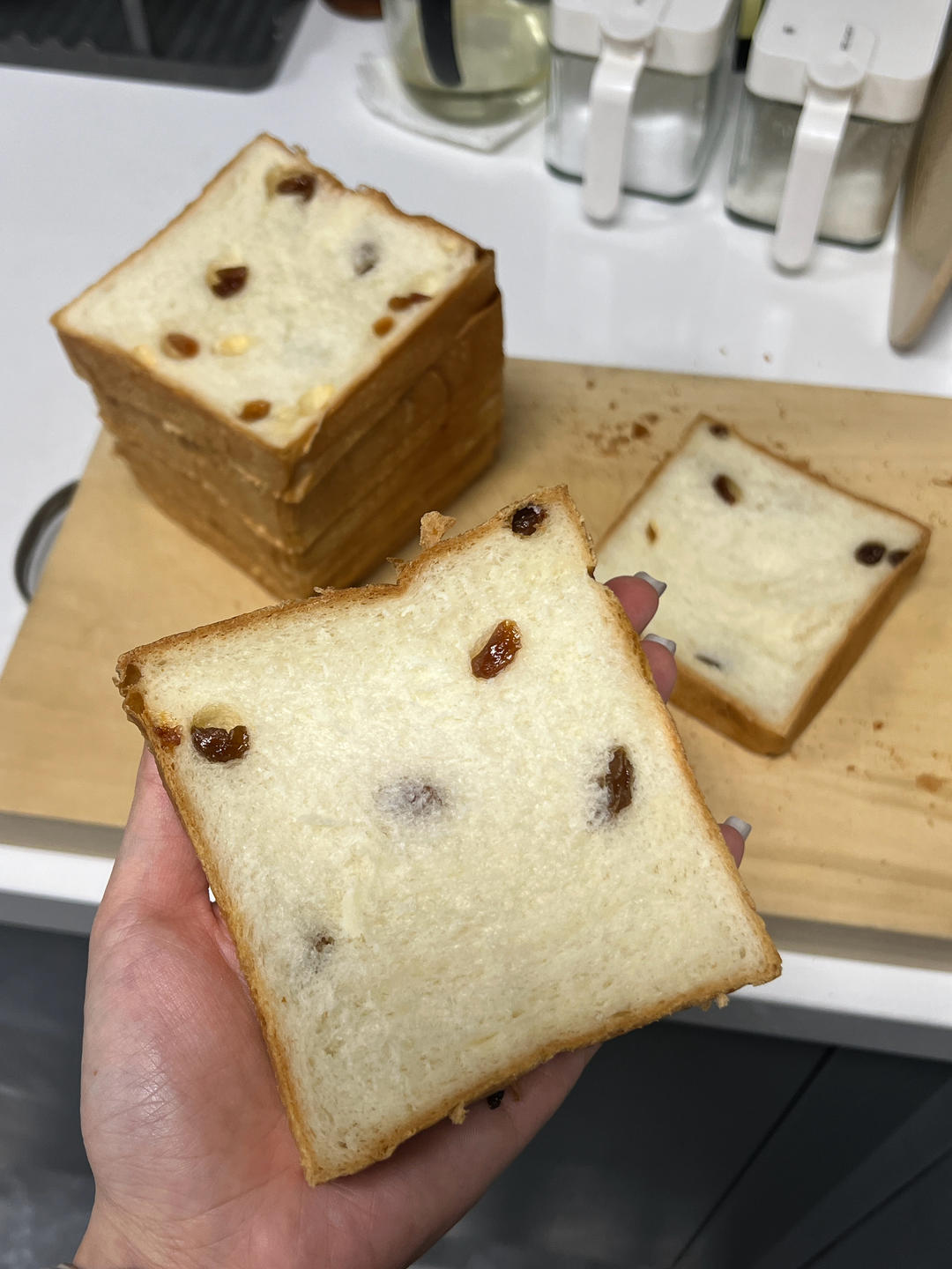 葡萄干牛奶吐司