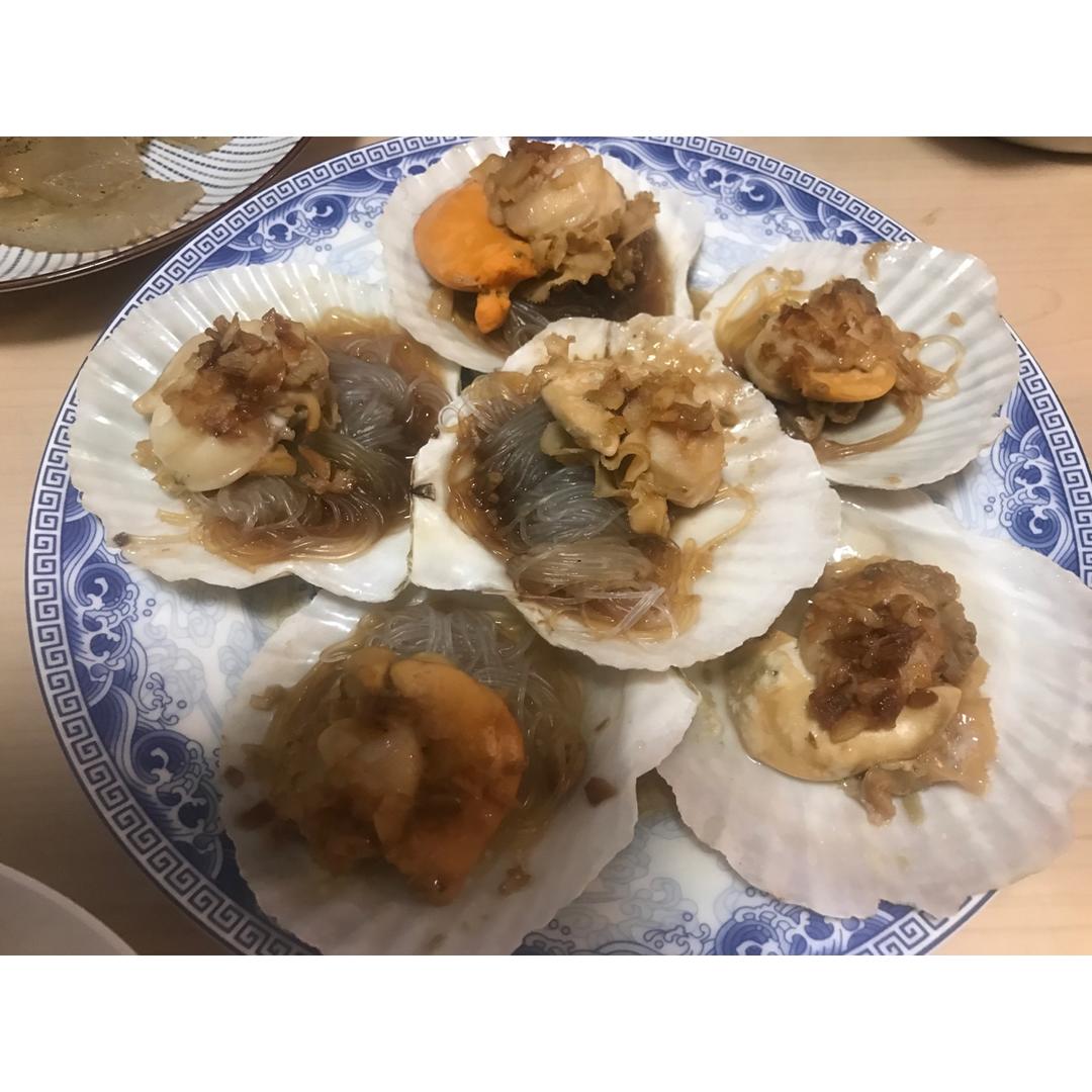 蒜蓉粉丝蒸扇贝