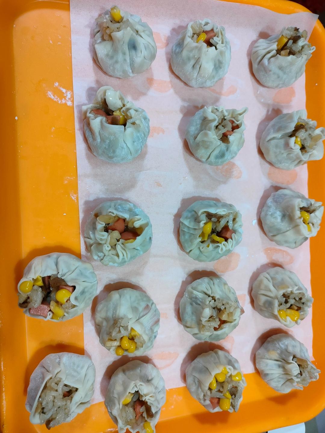 咸蛋黄糯米烧卖