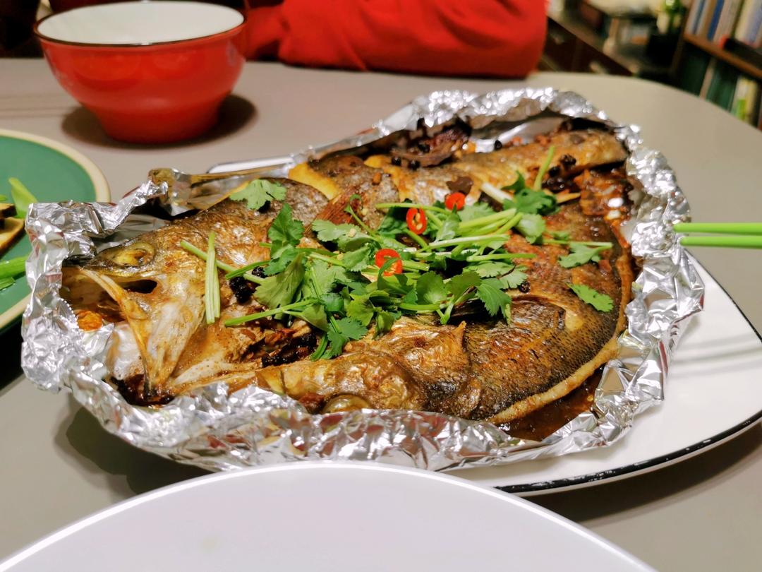 超简单的烤鲈鱼🐟