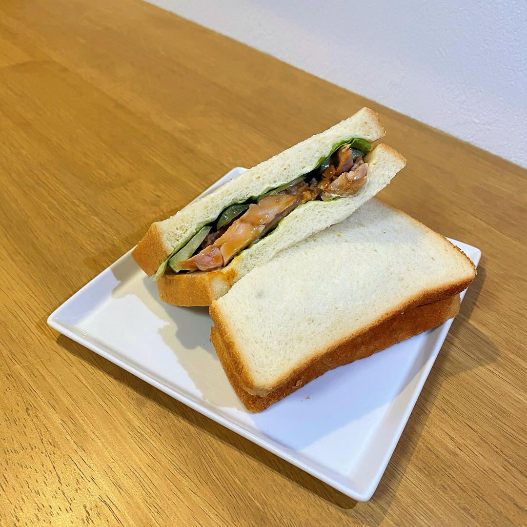 【面蘸露】照烧鸡肉三明治的做法