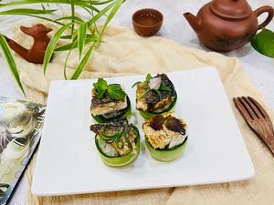 青花鱼黄瓜寿司的做法 步骤12