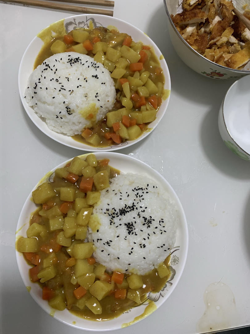 咖喱鸡块饭（百梦多咖喱超级简单版）