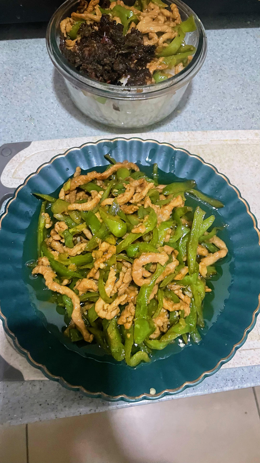‼️好吃到舔盘的青椒肉丝盖浇饭