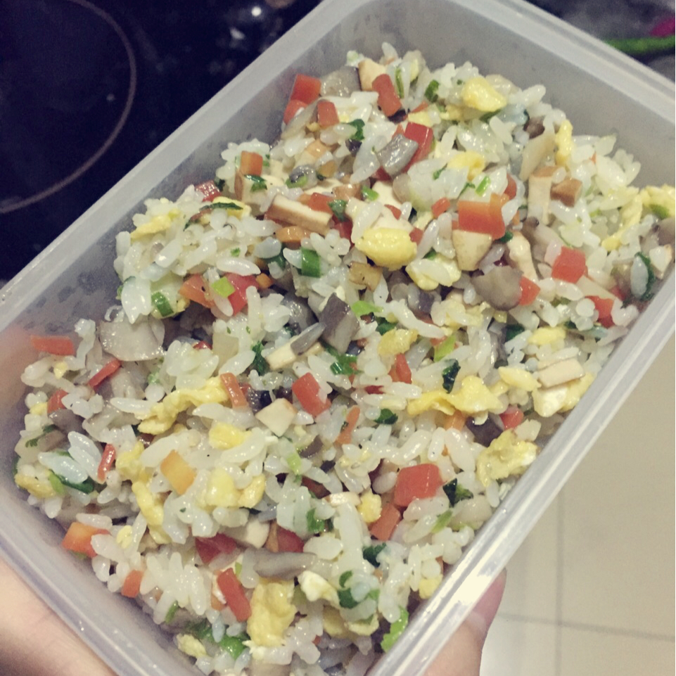 火腿鸡蛋炒饭