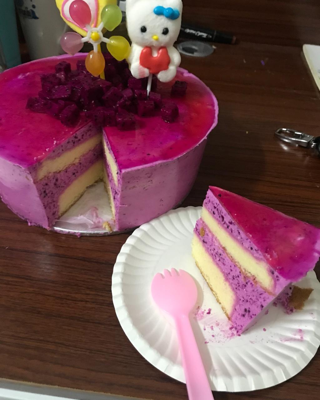 红心火龙果慕斯8寸