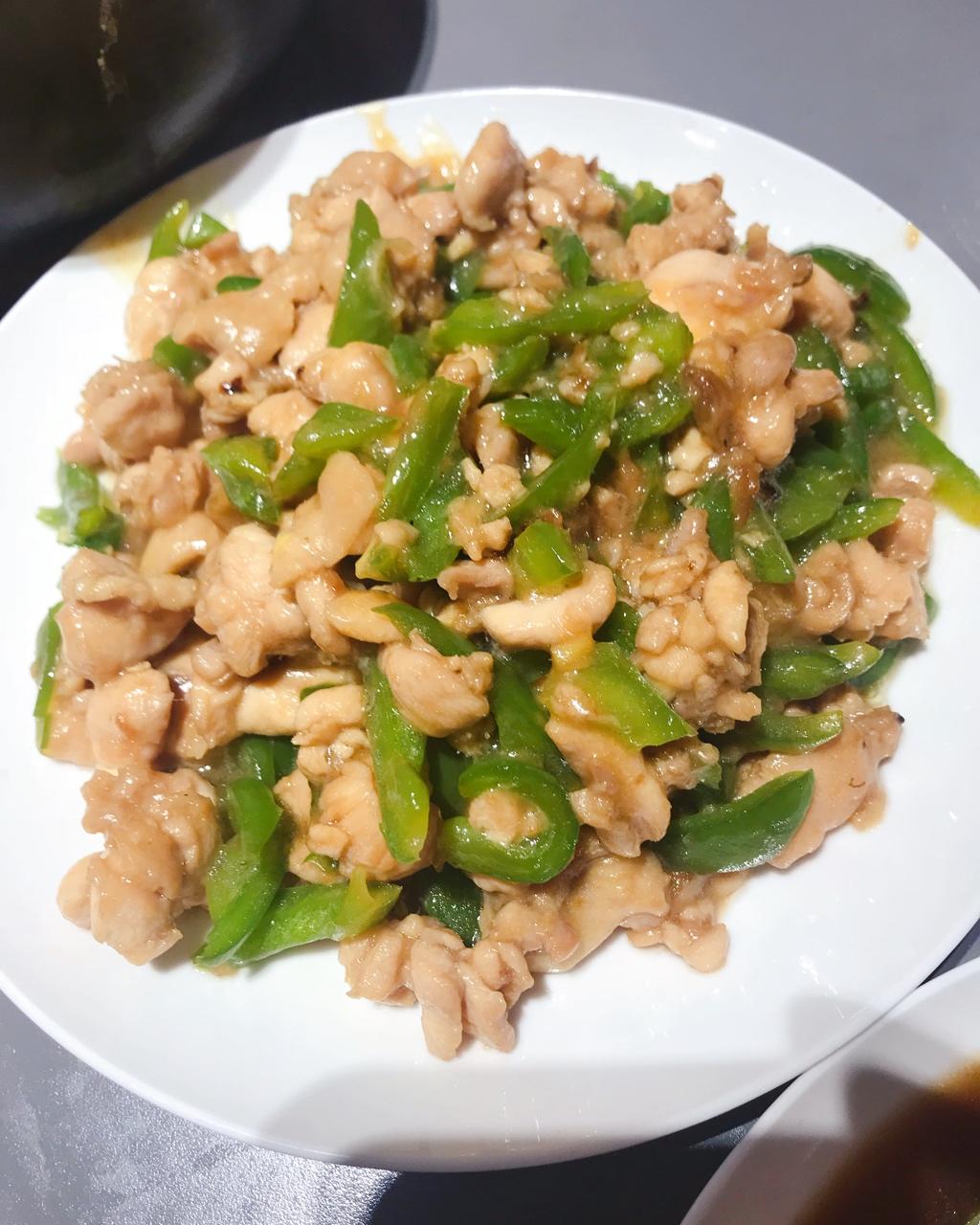 青椒炒鸡腿肉（大厨级别）