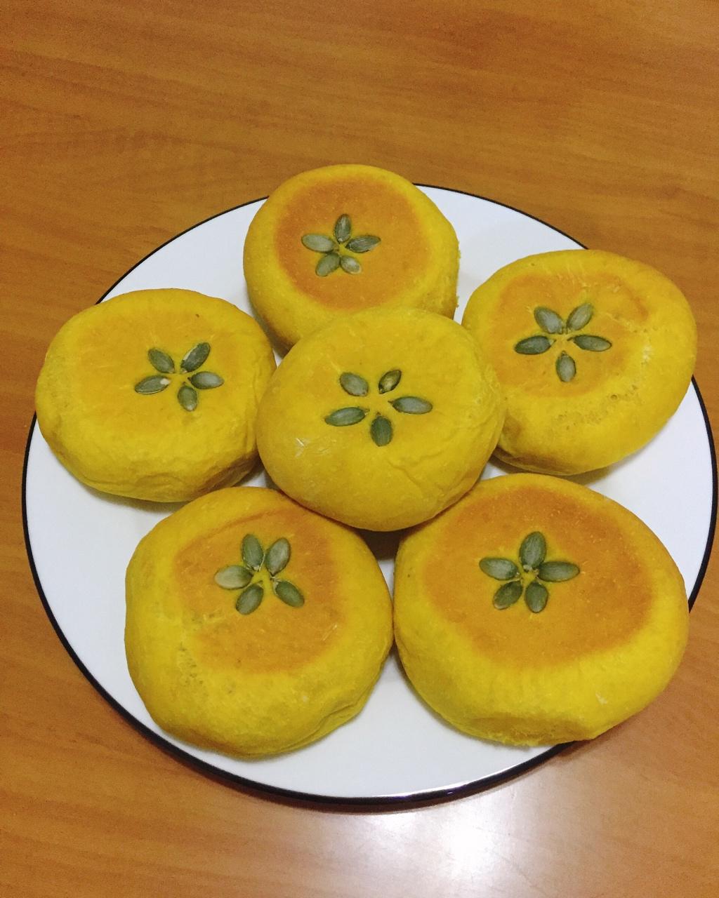 南瓜红豆包