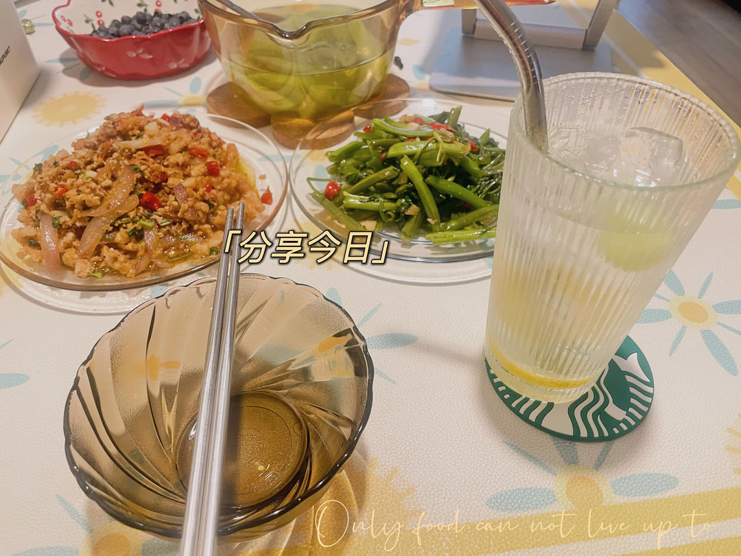 泰式辣炒空心菜                   Pak bong fai daeng