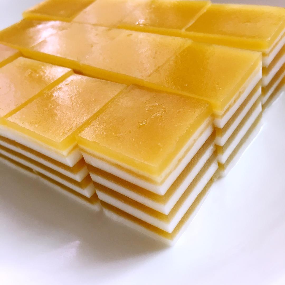 银zi小厨做的芒果椰汁千层糕