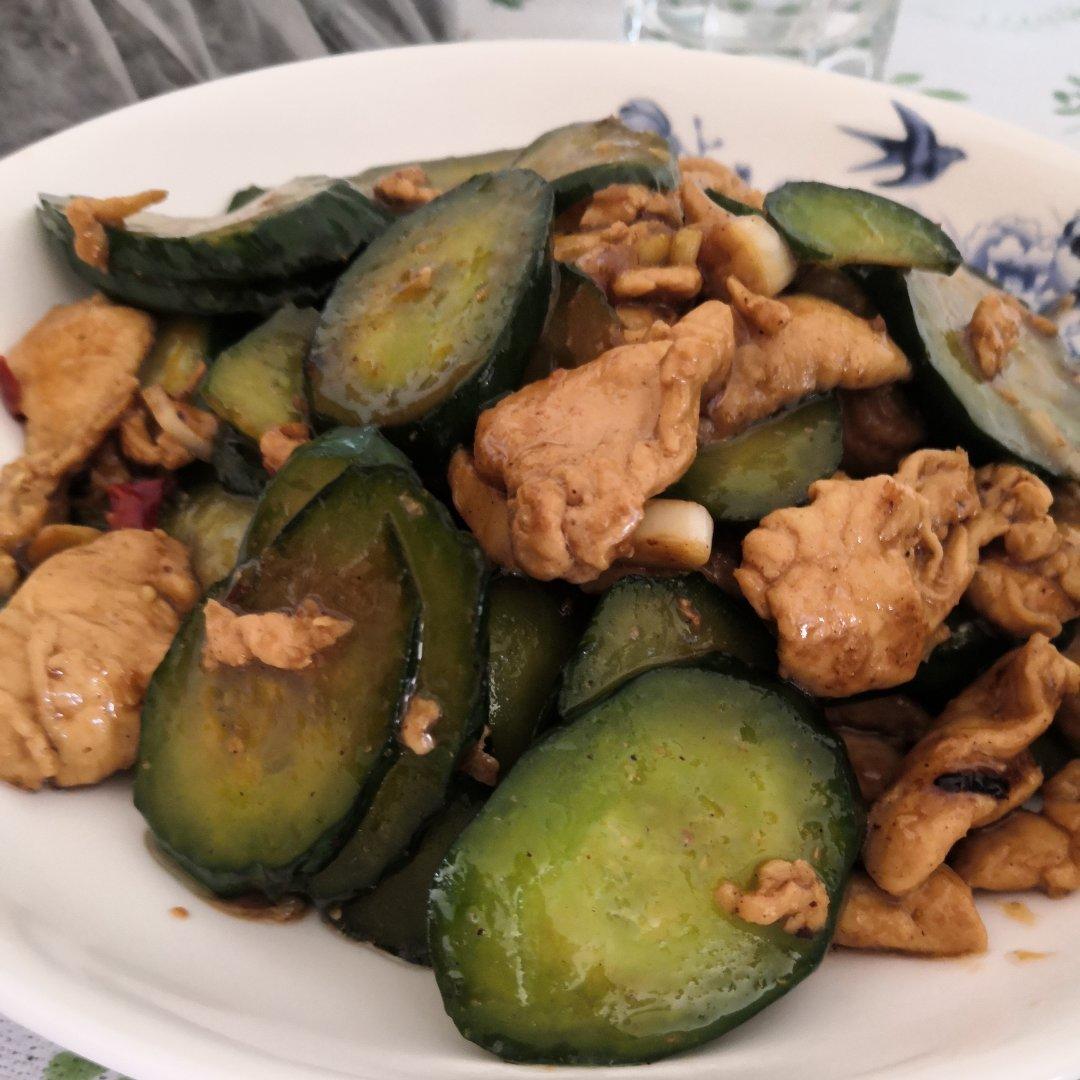 脆黄瓜炒肉