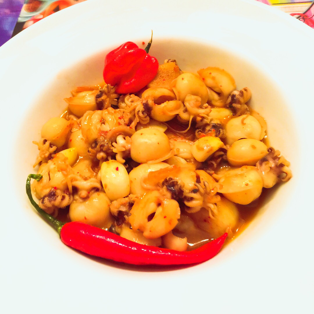 看不见的小神厨做的香辣墨鱼仔