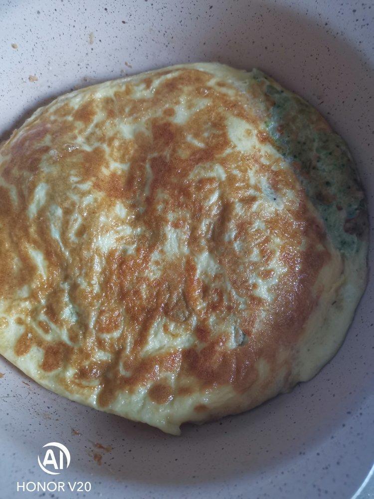 宝宝10个月辅食：简单快手的西兰花虾仁蛋饼