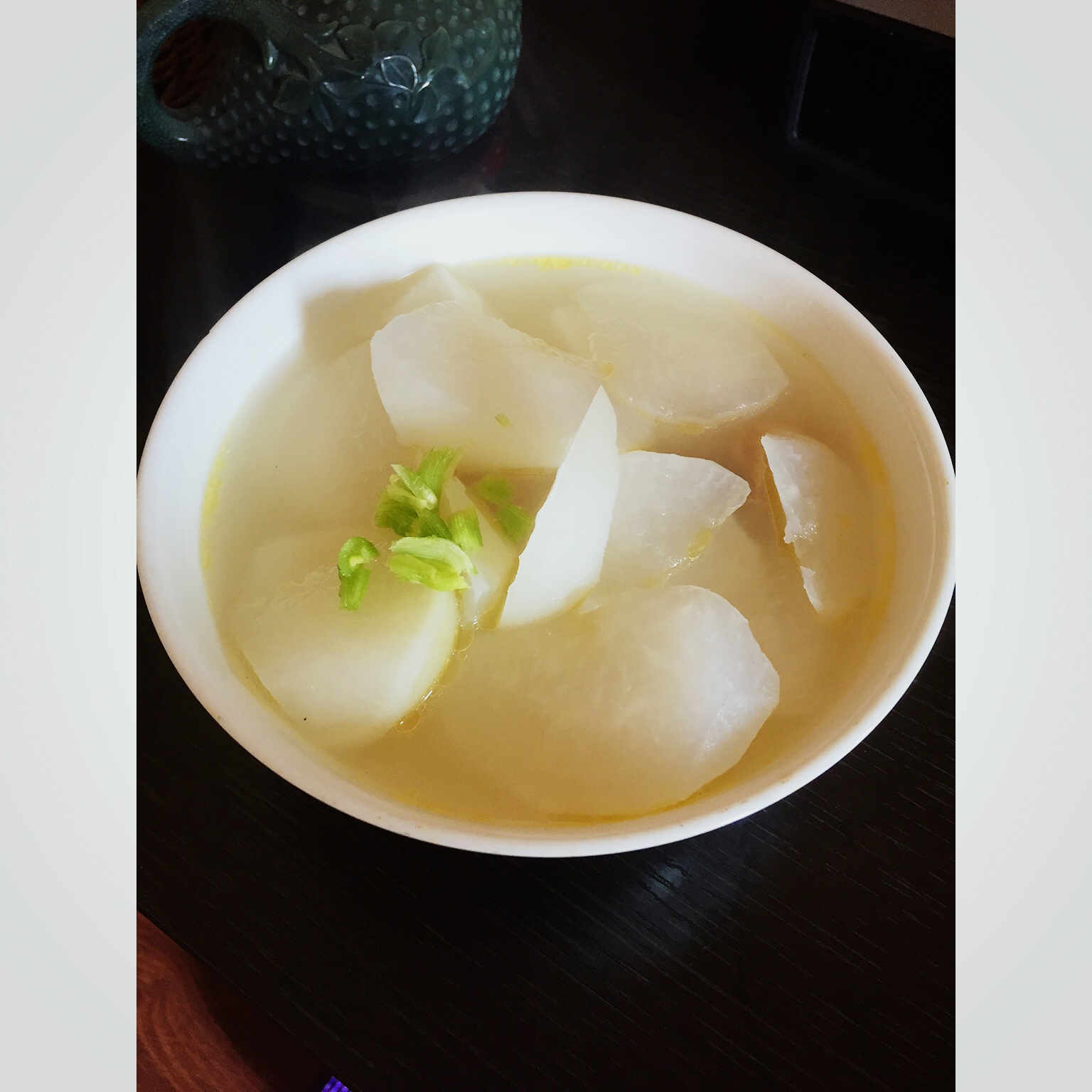 胡椒猪手炖萝卜