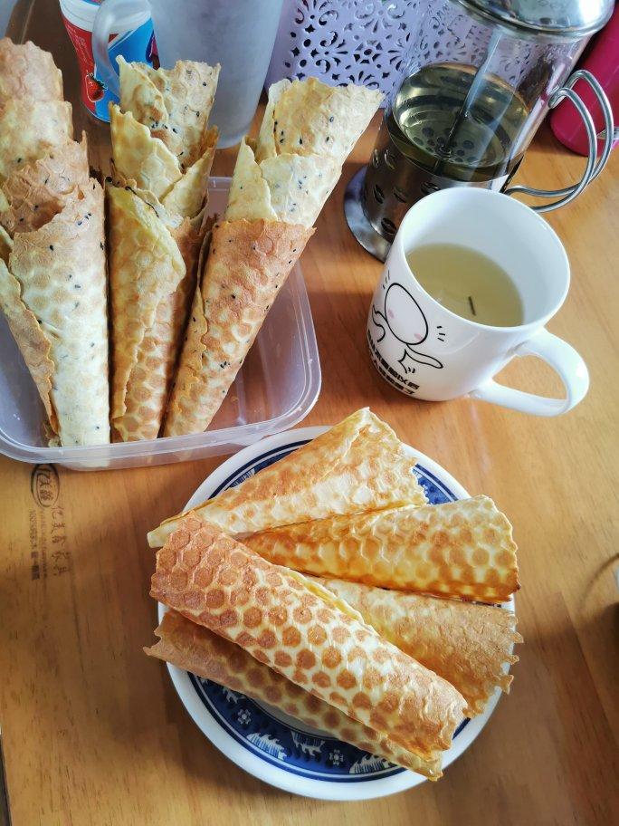 无水酥脆低糖黑芝麻真鸡蛋卷