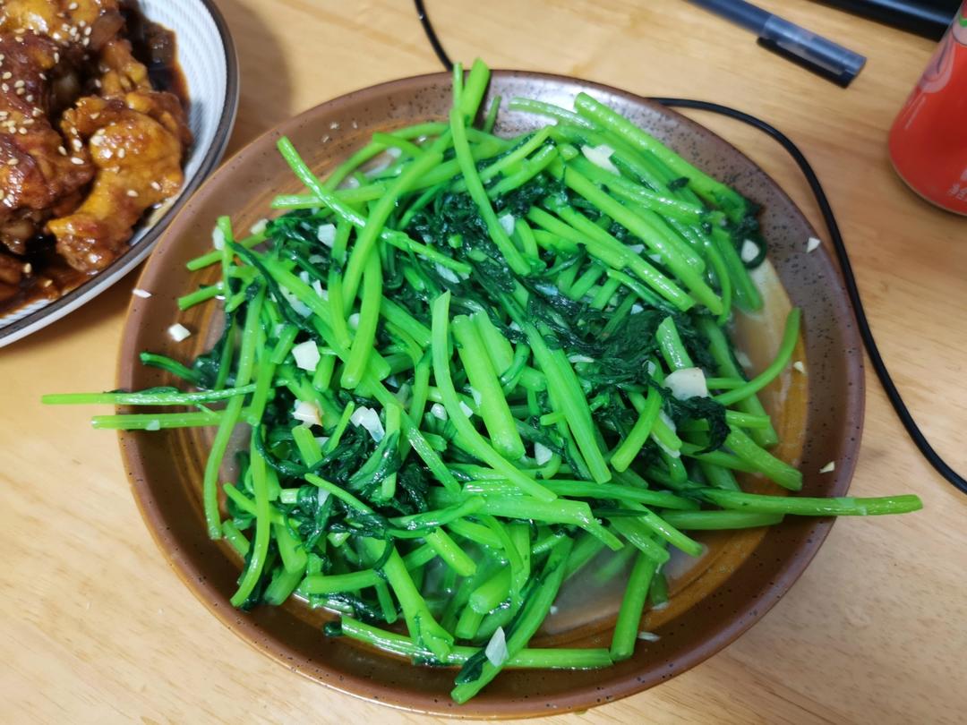 蒜蓉蒿子杆