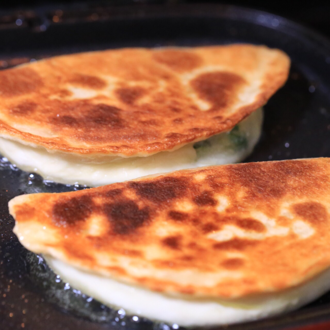 韭菜盒子 Chinese Leek and Egg Pasty