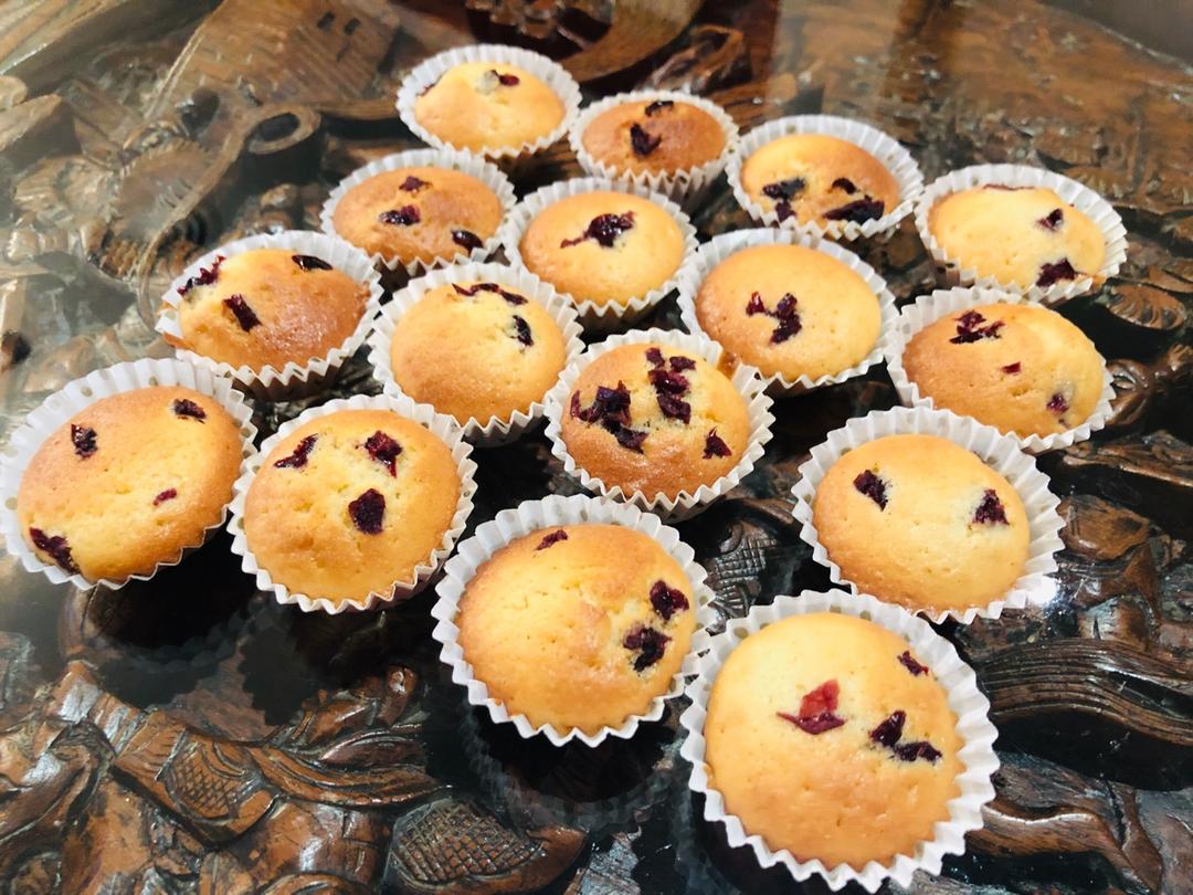 奶香迷你蛋糕仔