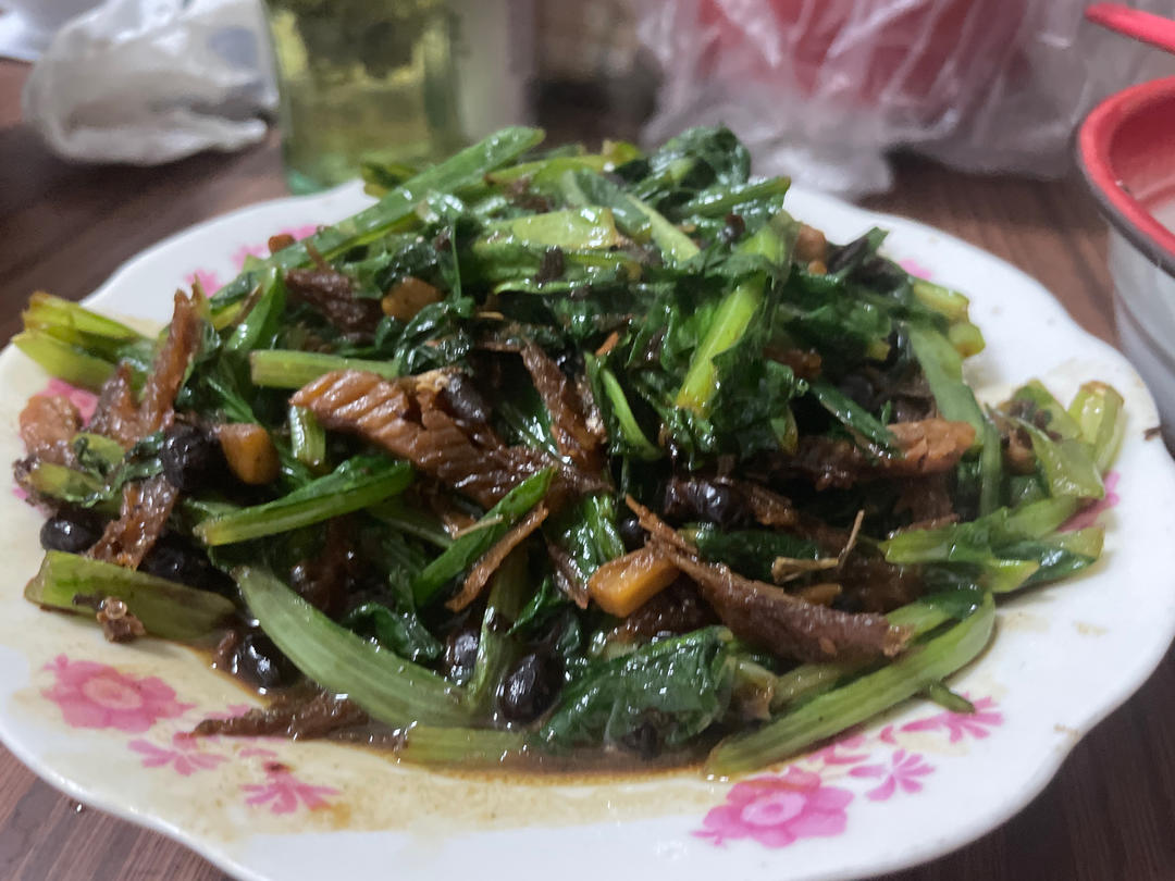 豆鼓鲮鱼油麦菜
