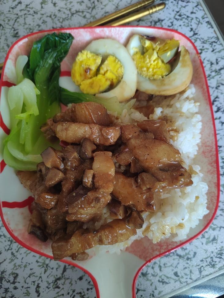好吃到停不下来的卤肉饭