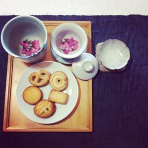日本鹽漬櫻花茶的做法 步骤1