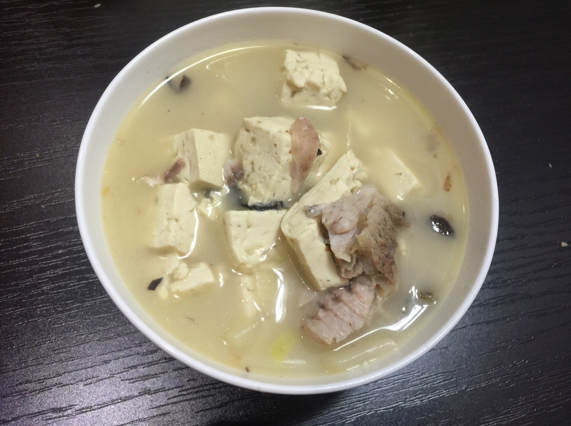 鲫鱼豆腐汤