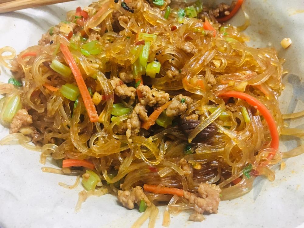 【蚂蚁上树】