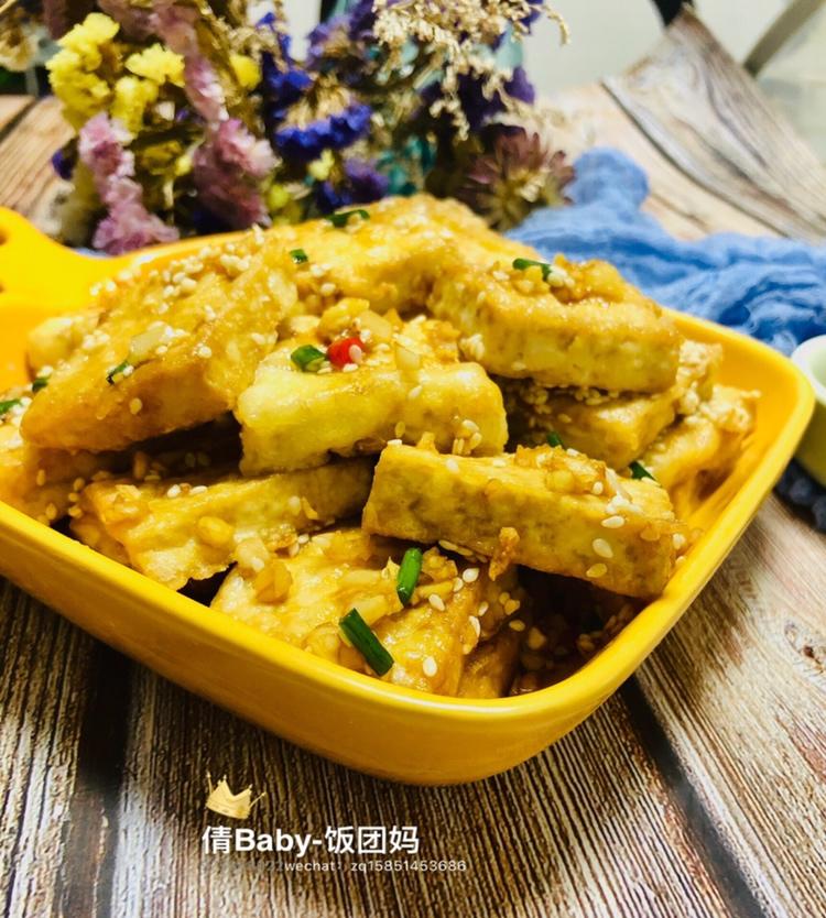 甜辣美味超级下饭会爆汁的香煎豆腐