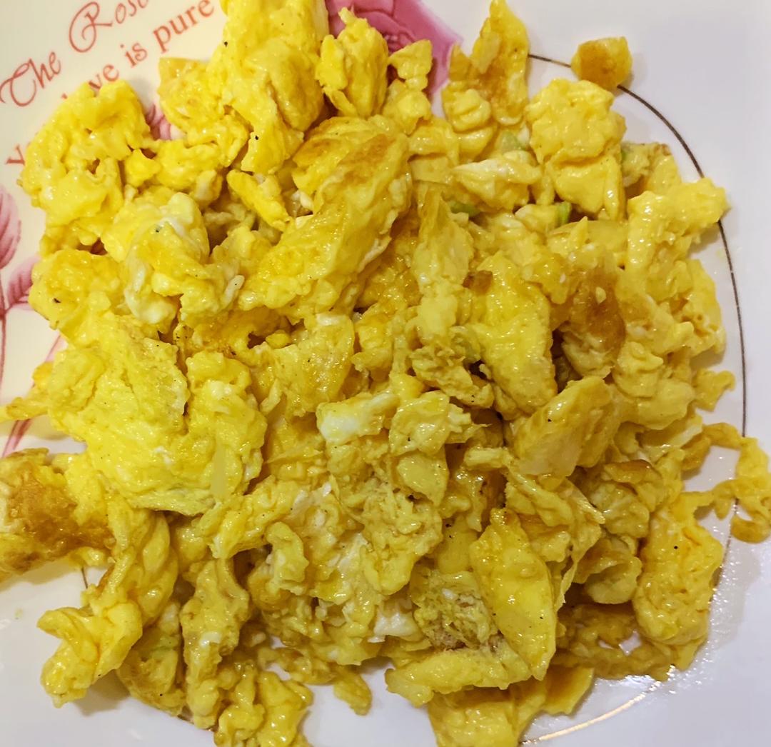 小葱炒鸡蛋