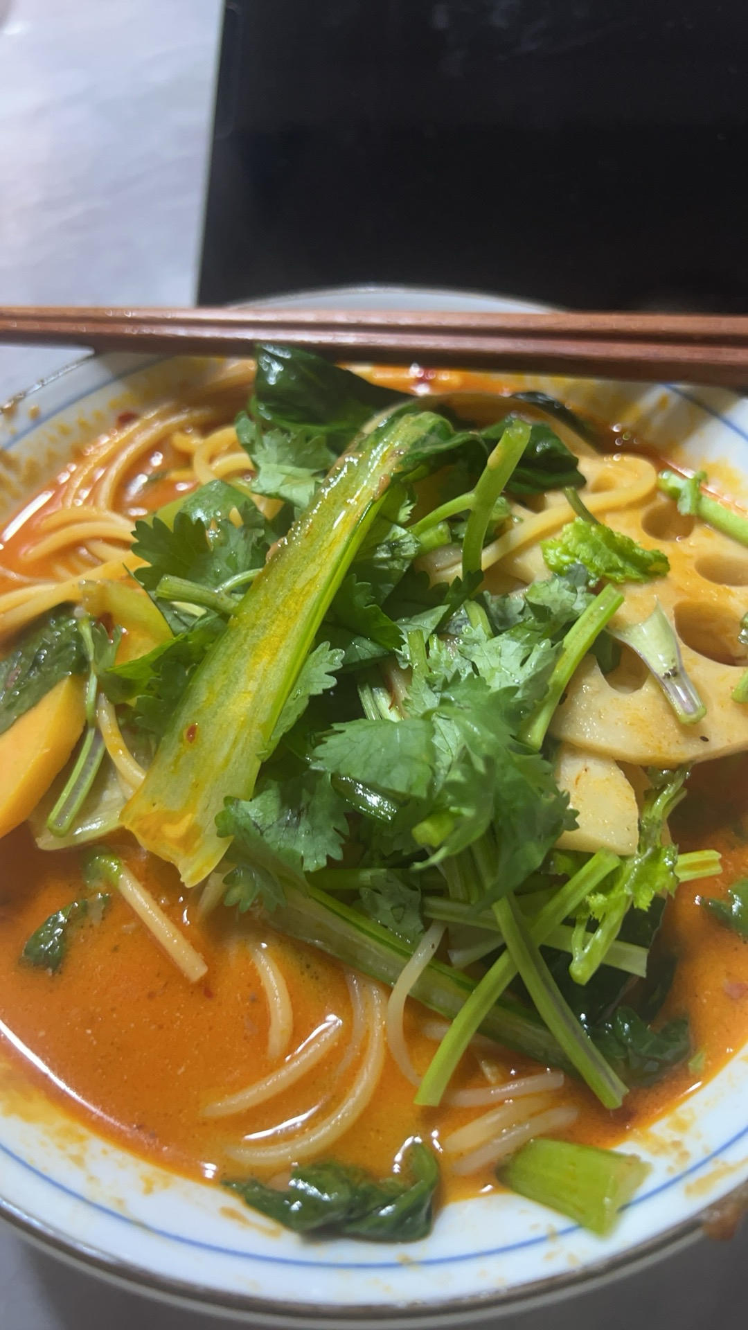 在家自己做的麻辣烫，太香了！！！