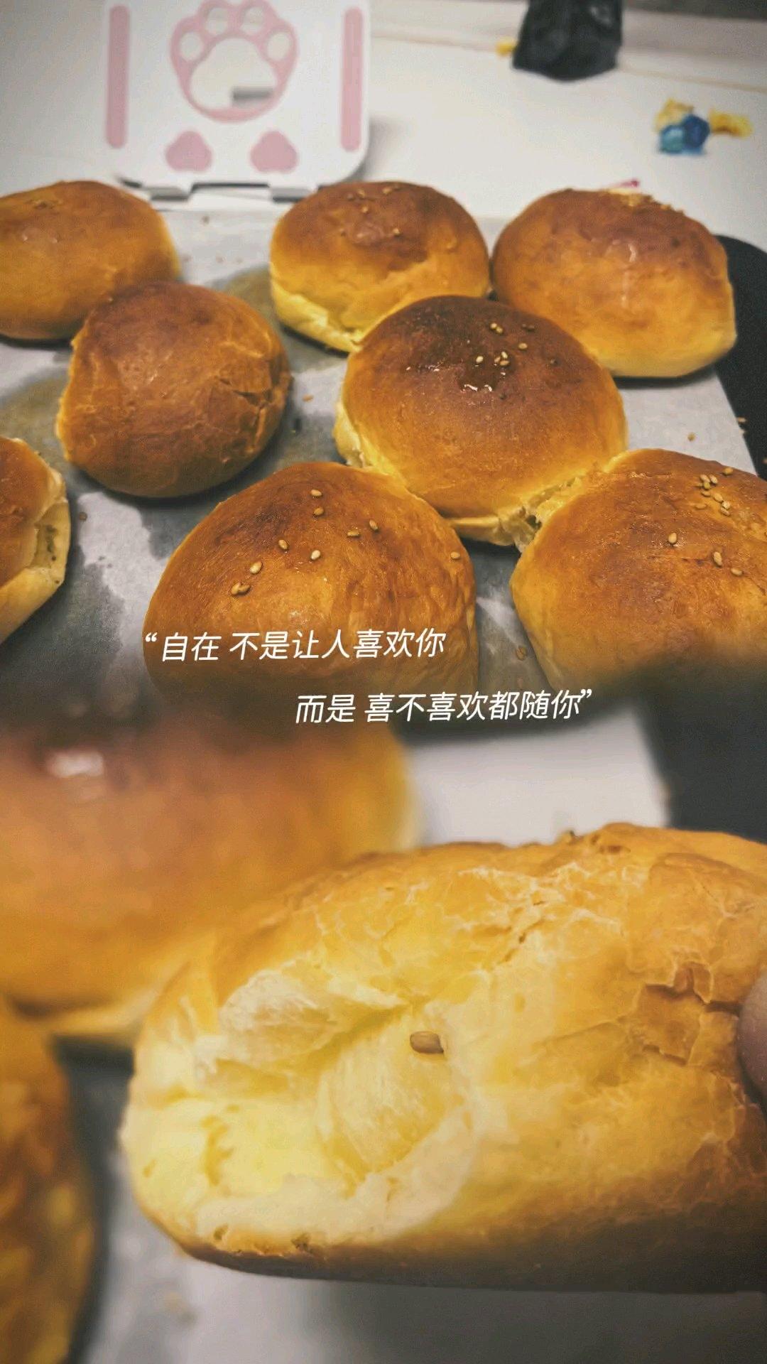 🥛超简单快手，柔软拉丝，一次发酵，牛奶小餐包