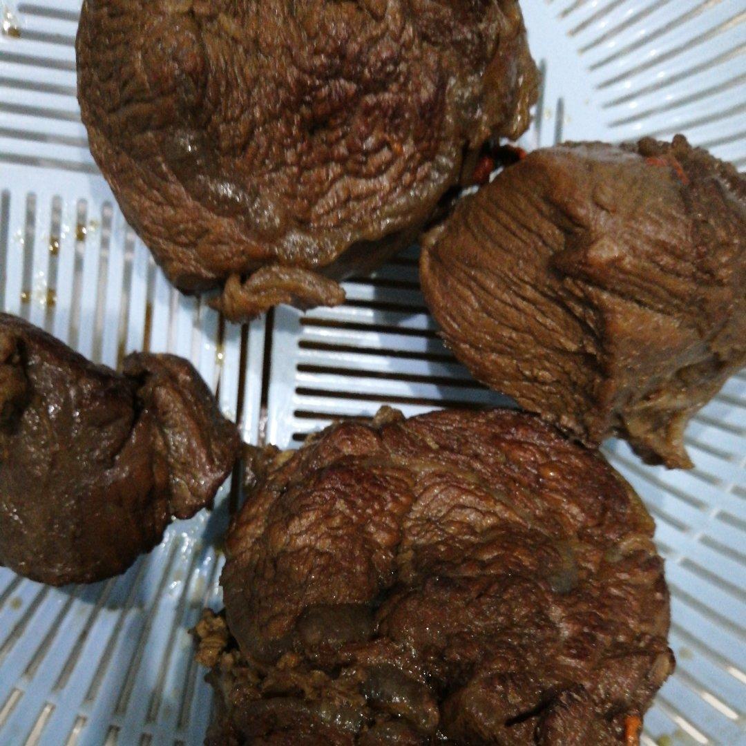 卤牛肉