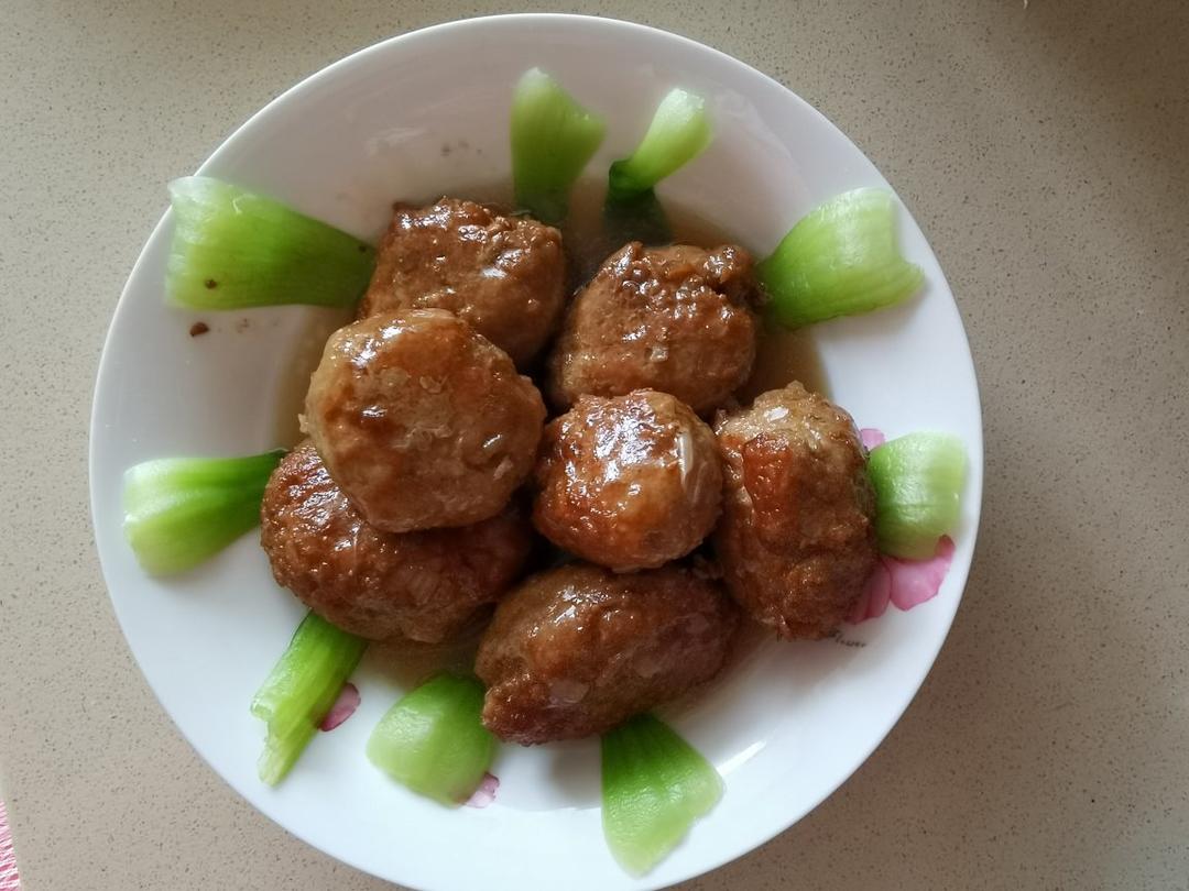 红烧丸子