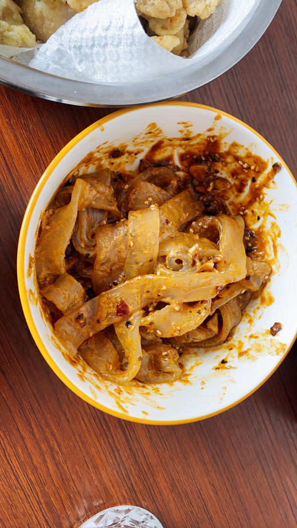 秒杀小夜市的麻酱流汁宽粉