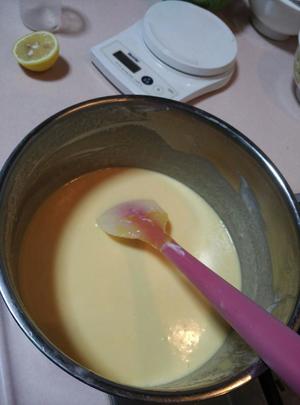 卡士酸奶荔枝芒果双果肉慕斯的做法 步骤8