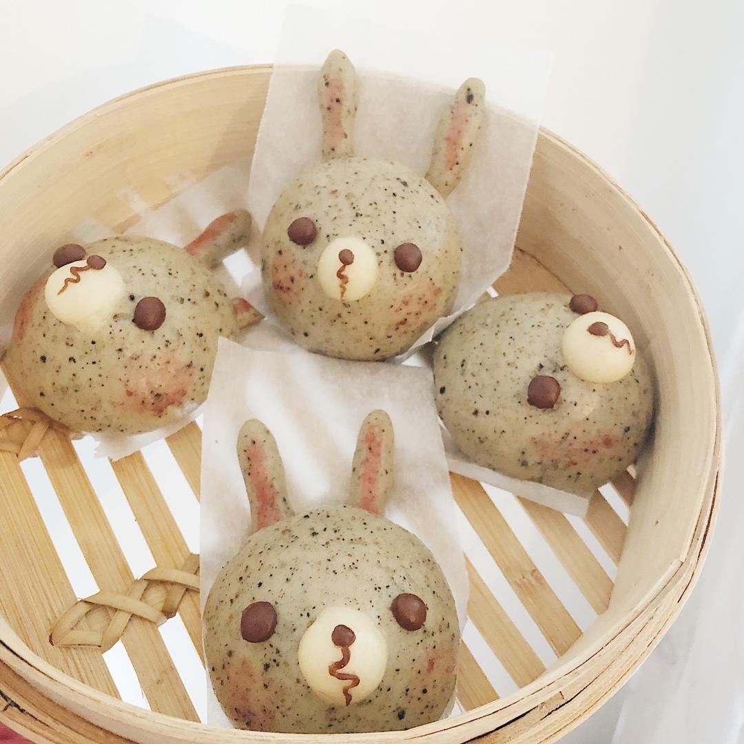 小灰兔养生芝麻馒头