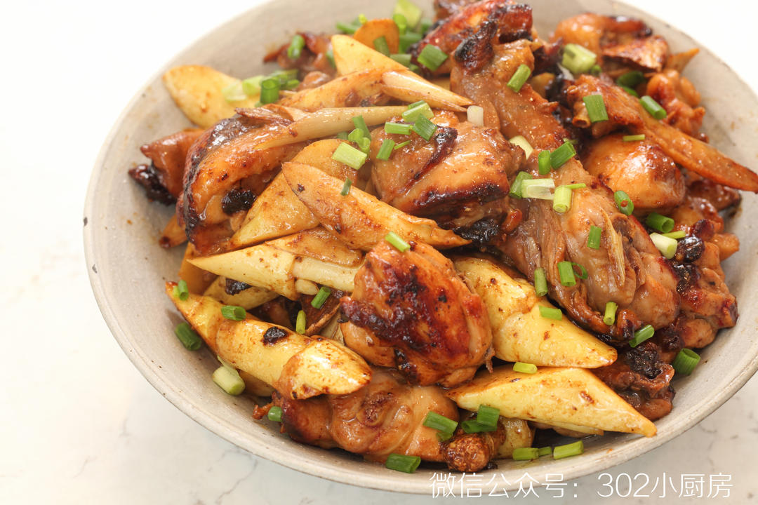 【0647】干煎笋子鸡  <302小厨房>的做法