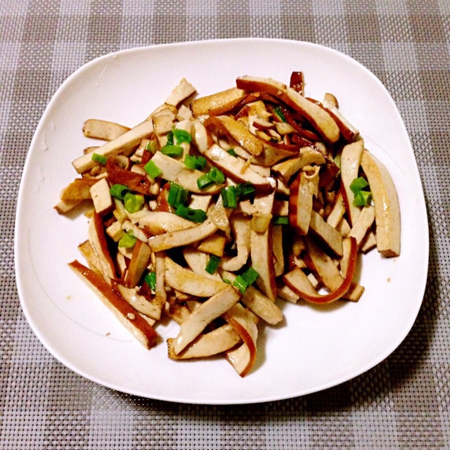 素菜：芹菜炒豆腐干