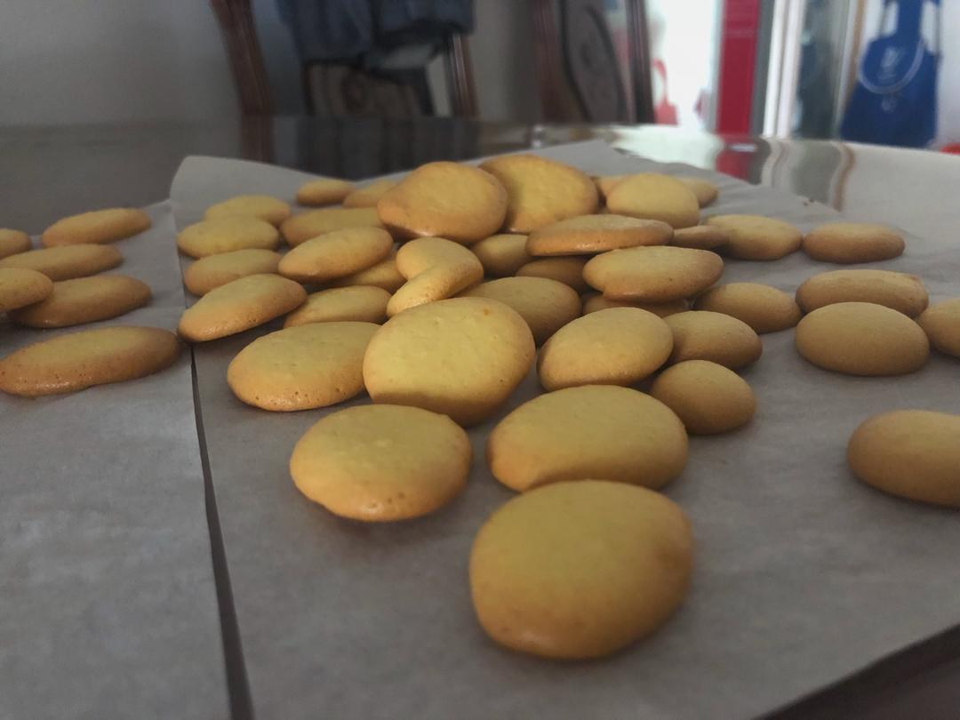 鸡蛋小饼干