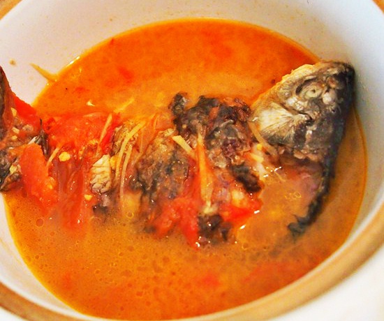 番茄鲫鱼汤